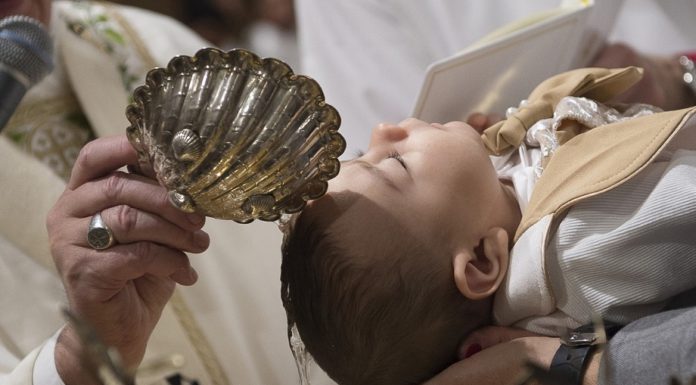 Quel cadeau pour un bapteme - Médaille de baptême gourmette