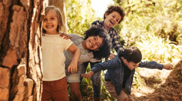 4 activités Montessori pour un apprentissage ludique - Chasse au trésor