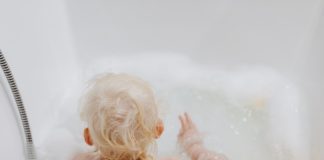 Critères de choix pour une baignoire pour bébé