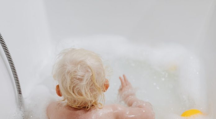 Critères de choix pour une baignoire pour bébé